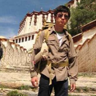 Profile picture of 荣煜